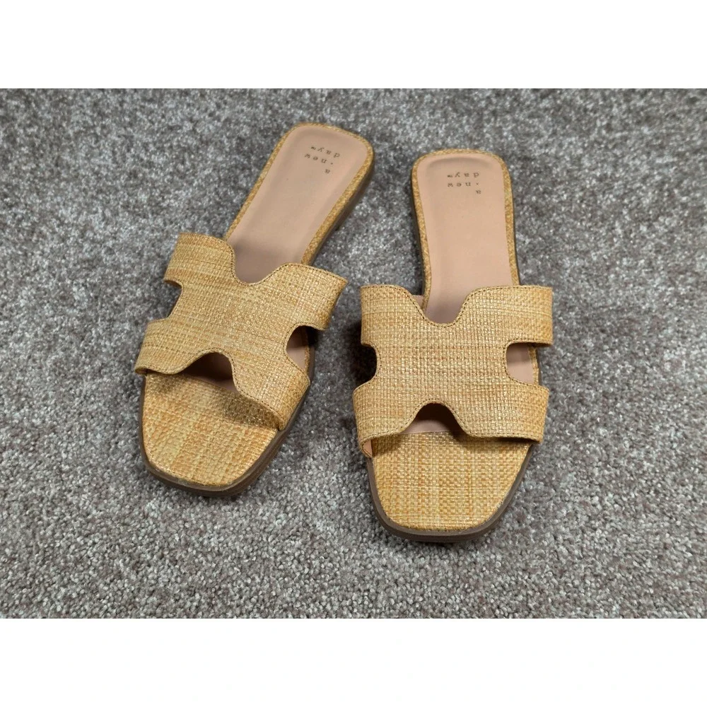 A New Day Womens Raffia Slide Sandals Tan Woven Cut Out Flat Square Toe Size 9.5